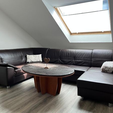 Marienhaus Apartment - Zentral, Parken, Netflix, Kontaktloses Einchecken Wuppertal Kültér fotó
