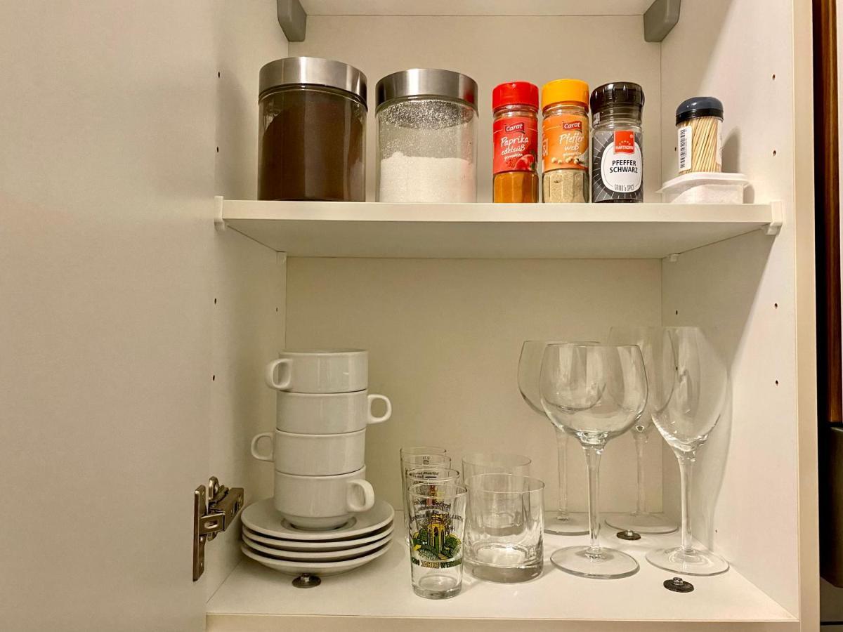 Marienhaus Apartment - Zentral, Parken, Netflix, Kontaktloses Einchecken Wuppertal Kültér fotó